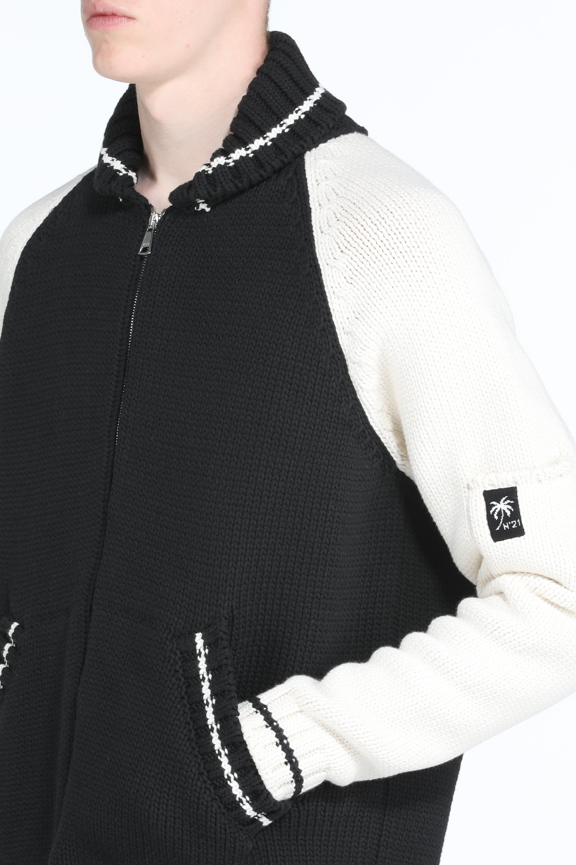 Logo-Intarsia Cardigan	